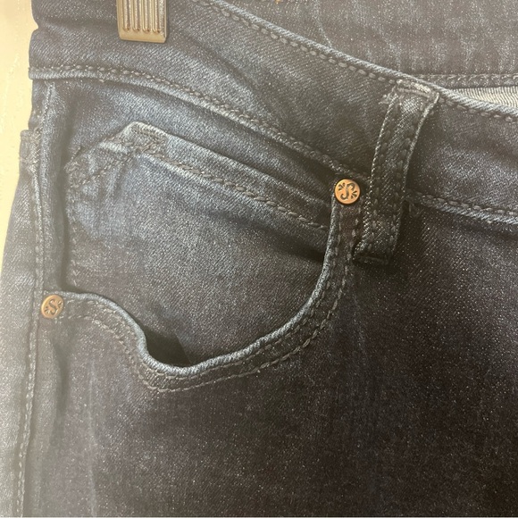 Shyanne Dark Blue Flared Jeans with Embroidered Detail Size 32 Bell bottom - Picture 5 of 13